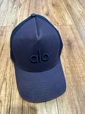 Alo navy Mesh Trucker Hat